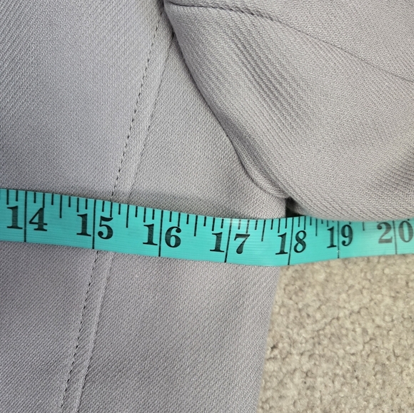 Banana Republic Light Gray Collarless Coat. Size XS - Picture 11 of 12